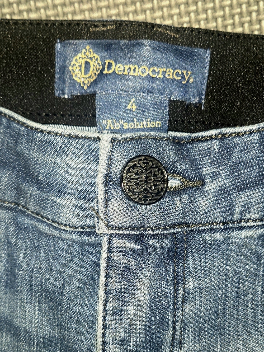 Democracy Women's Straight Leg Faded Blue Jeans - Picture 2 of 3